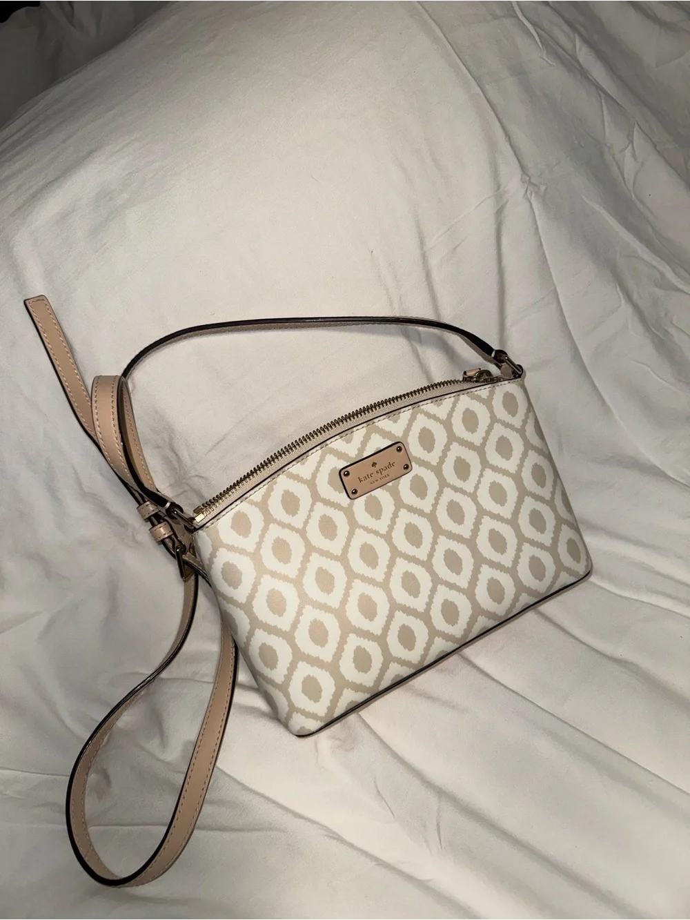kate spade Cream & Beige Geometric Crossbody Bag